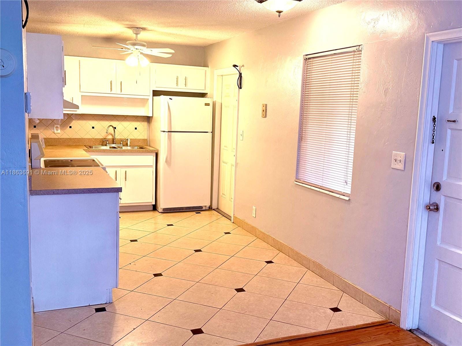 1733 Mayo Street 6 — photo 2