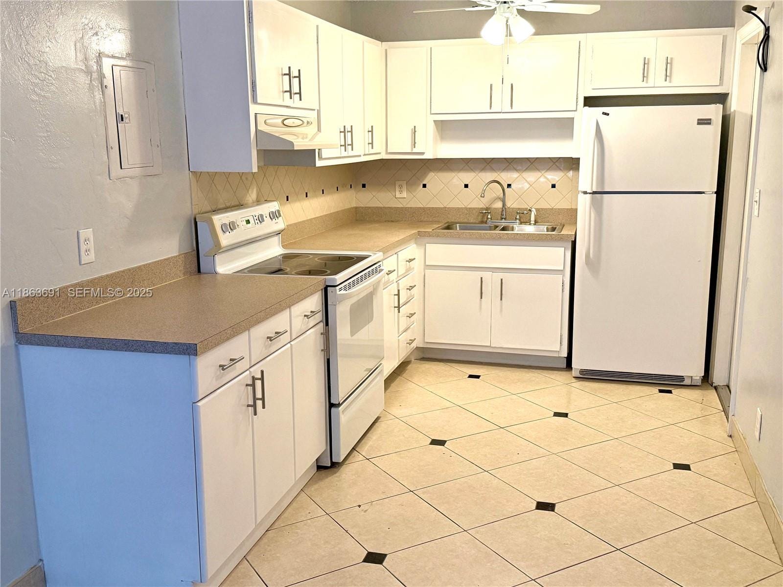 1733 Mayo Street 6 — photo 3