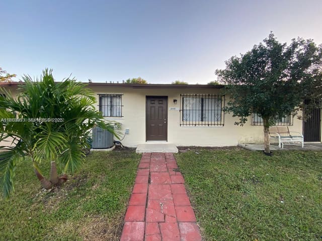28185 SW 143rd Court, sold in Seapines, Homestead, FL