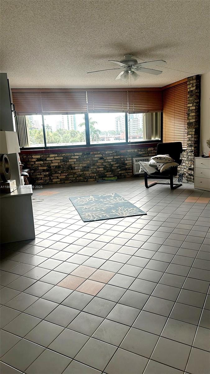 6484 Indian Creek Drive 320 — photo 4