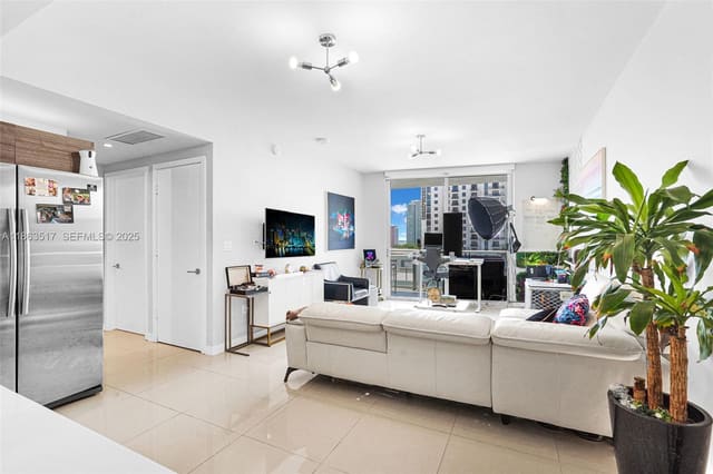 1010 SW 2nd Avenue 1010, sold in Brickell Ten Condo, Miami, FL