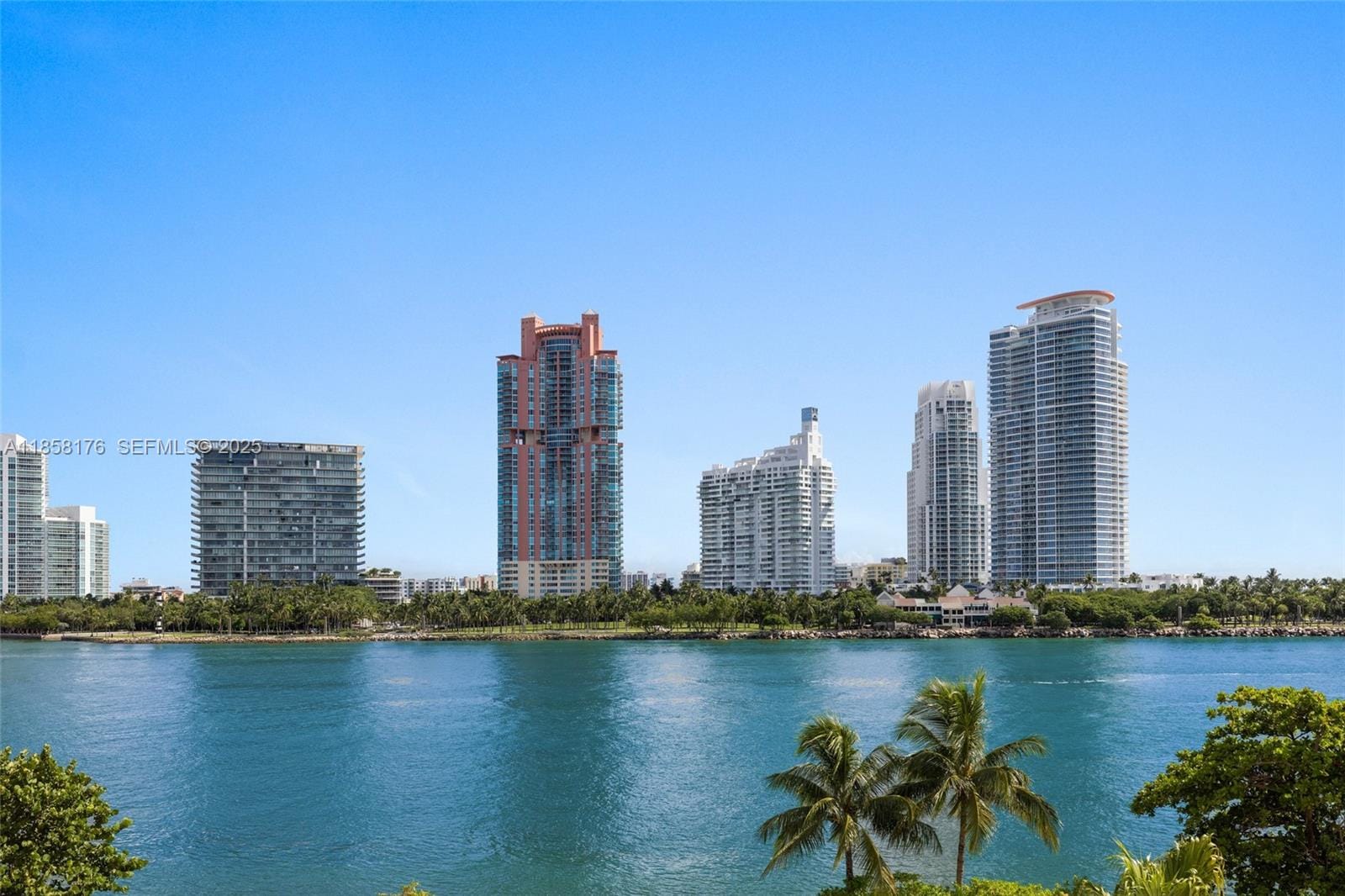 7133 Fisher Island Drive 7133, Miami Beach, FL 33109 photo 2