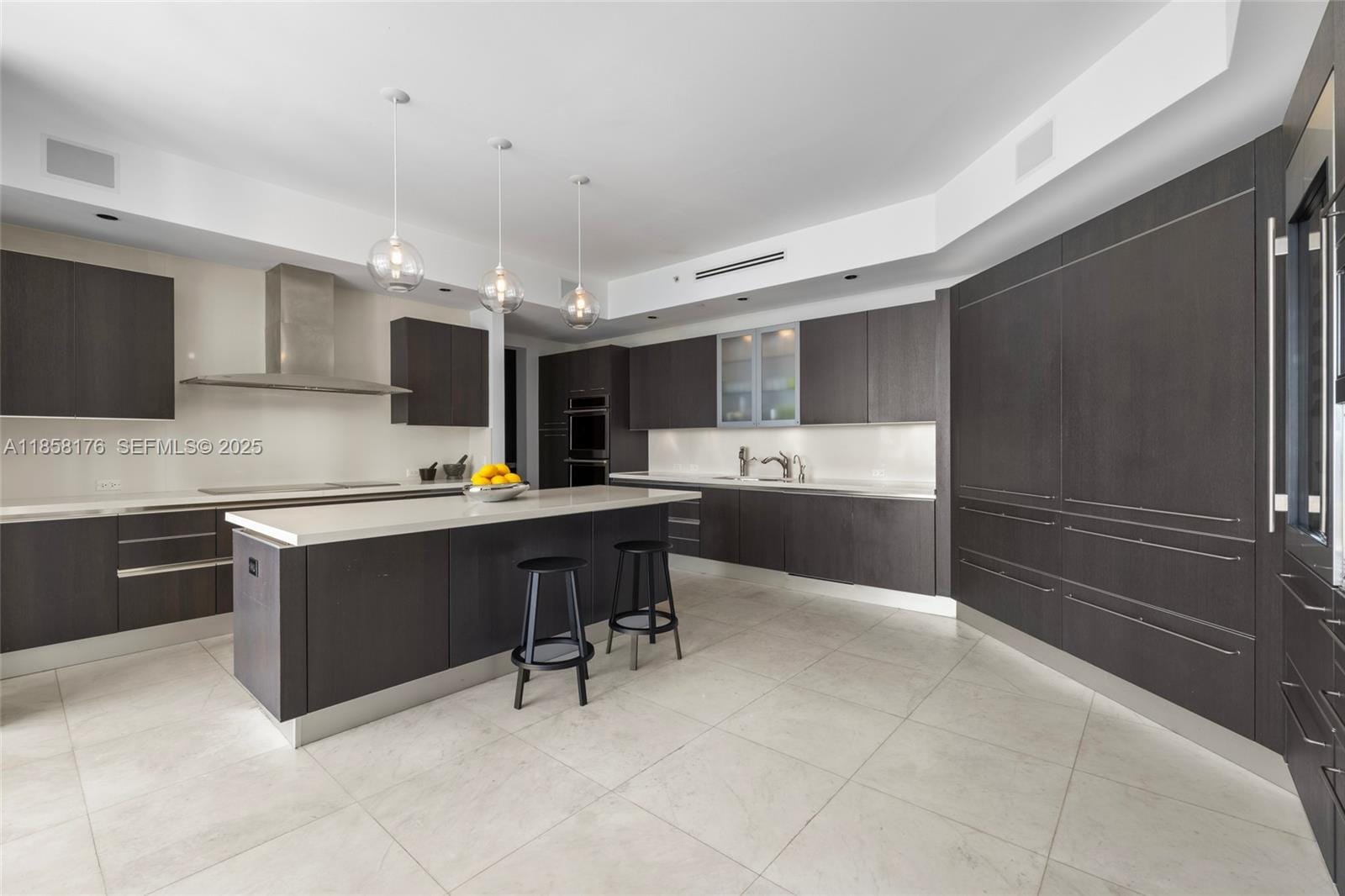 7133 Fisher Island Drive 7133, Miami Beach, FL 33109 photo 16