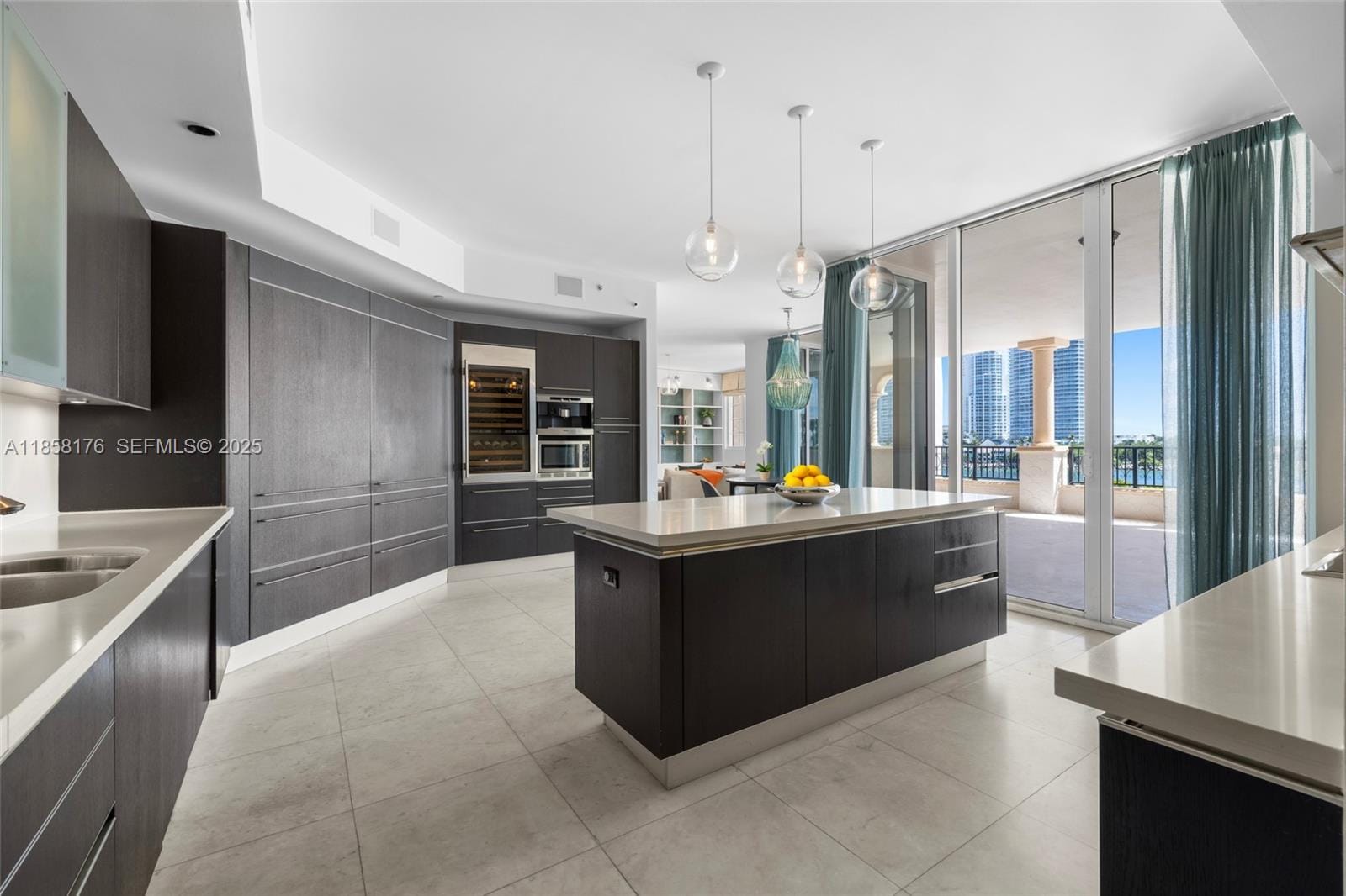 7133 Fisher Island Drive 7133, Miami Beach, FL 33109 photo 17