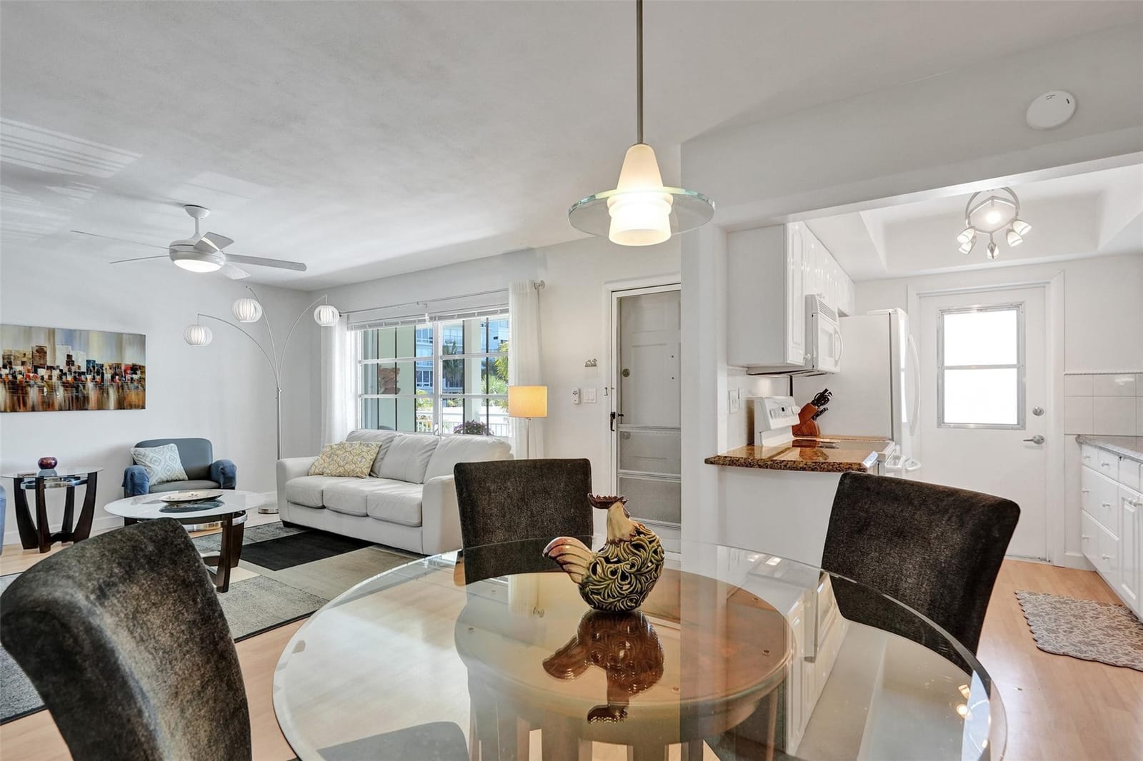 930 SE 9th Avenue 16 — photo 12