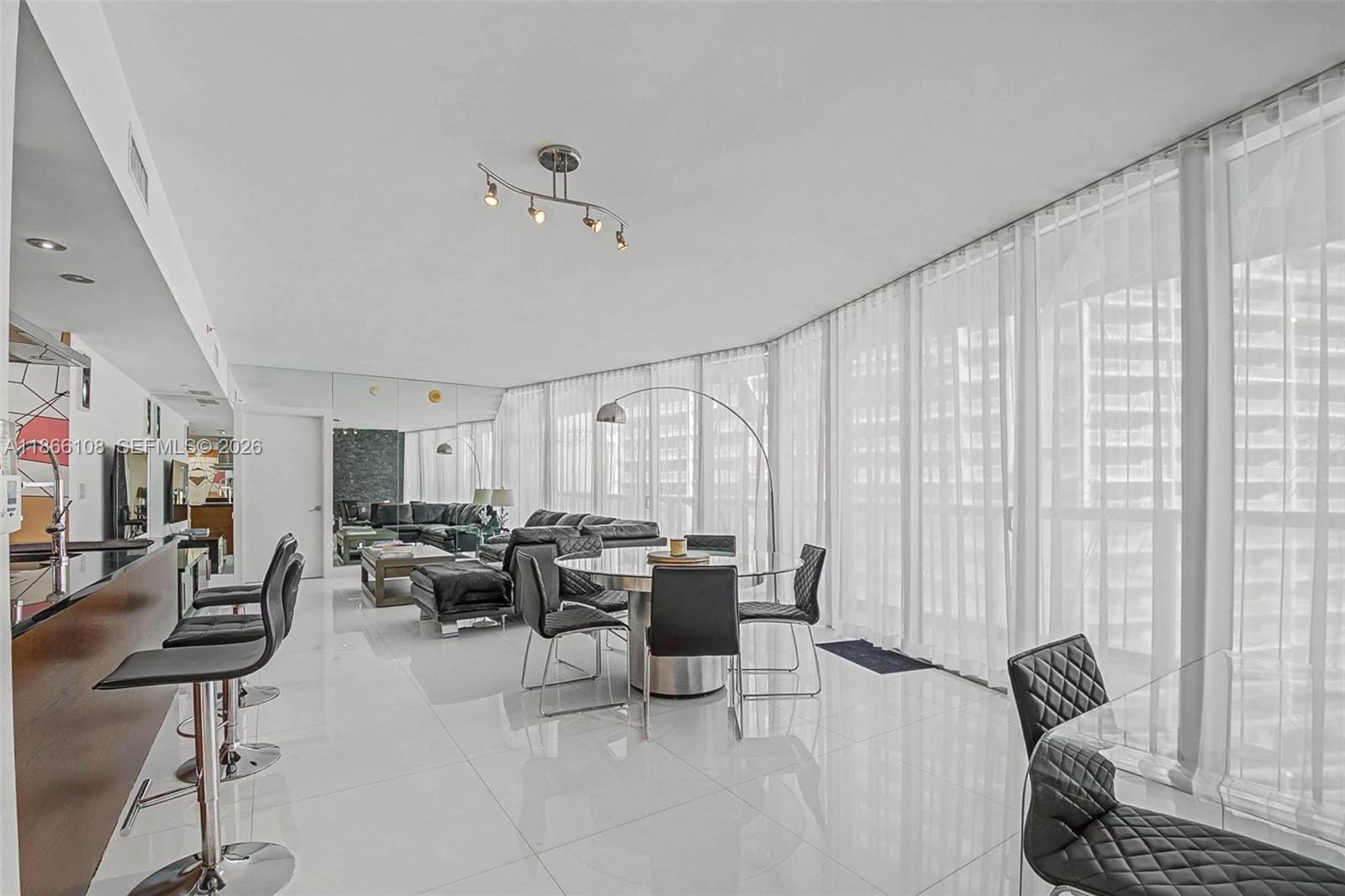 495 Brickell Avenue 3504, Miami, FL 33131 photo 4