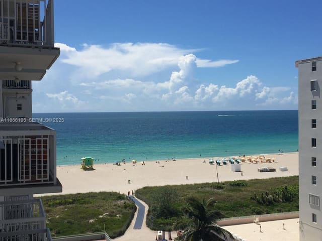 401 Ocean Drive 909, sold in The Presidential Condo, Miami Beach, FL