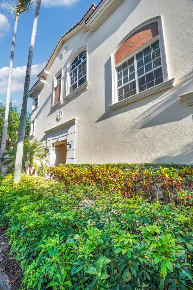 5600 NE Trieste Terrace, sold in Trieste At Boca, Boca Raton, FL