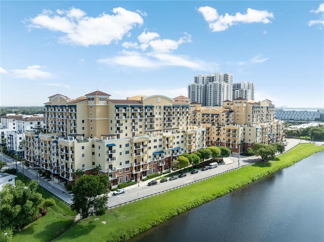 8395 SW 73rd Avenue 517, sold in Colonnade At Dadeland Sw, Miami, FL