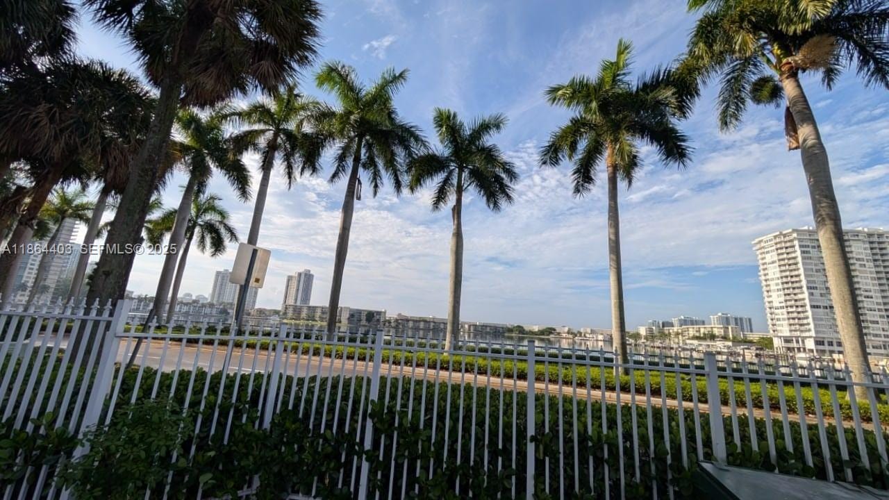 2801 NE 183rd Street 908W, Aventura, FL 33160 photo 4