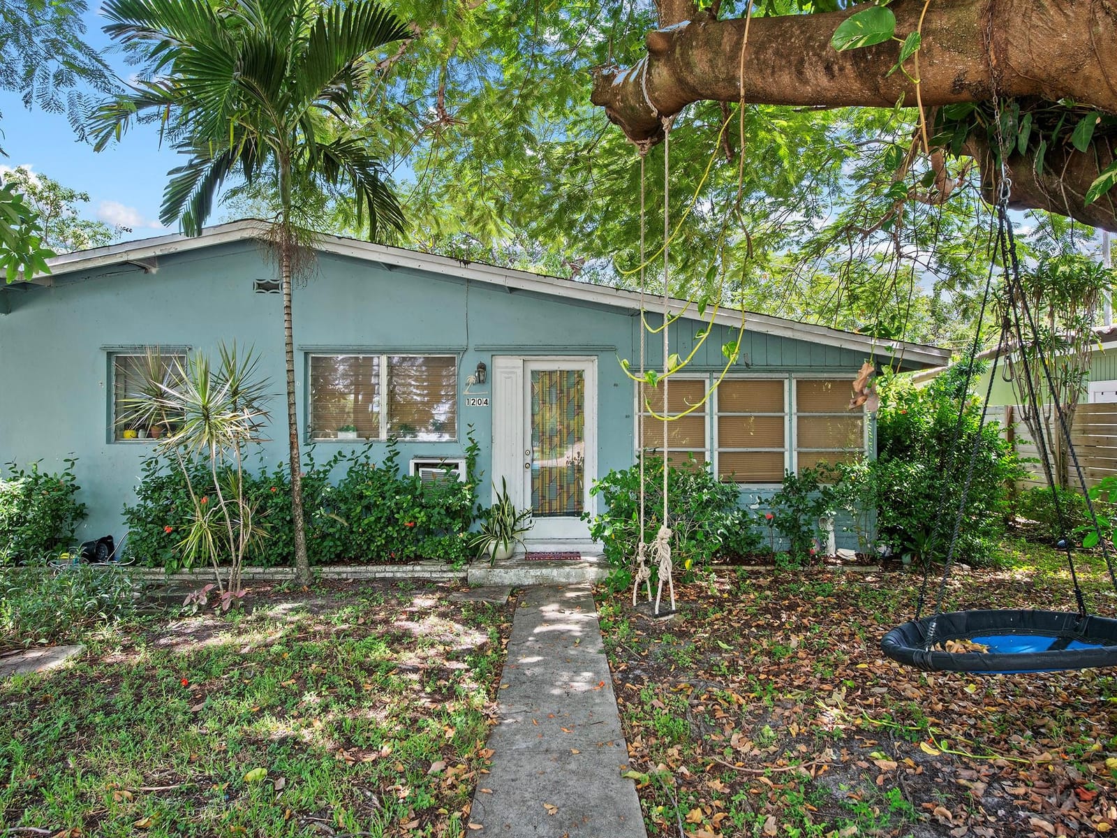 1204 SE 13th Terrace, Fort Lauderdale, FL 33316 photo 2