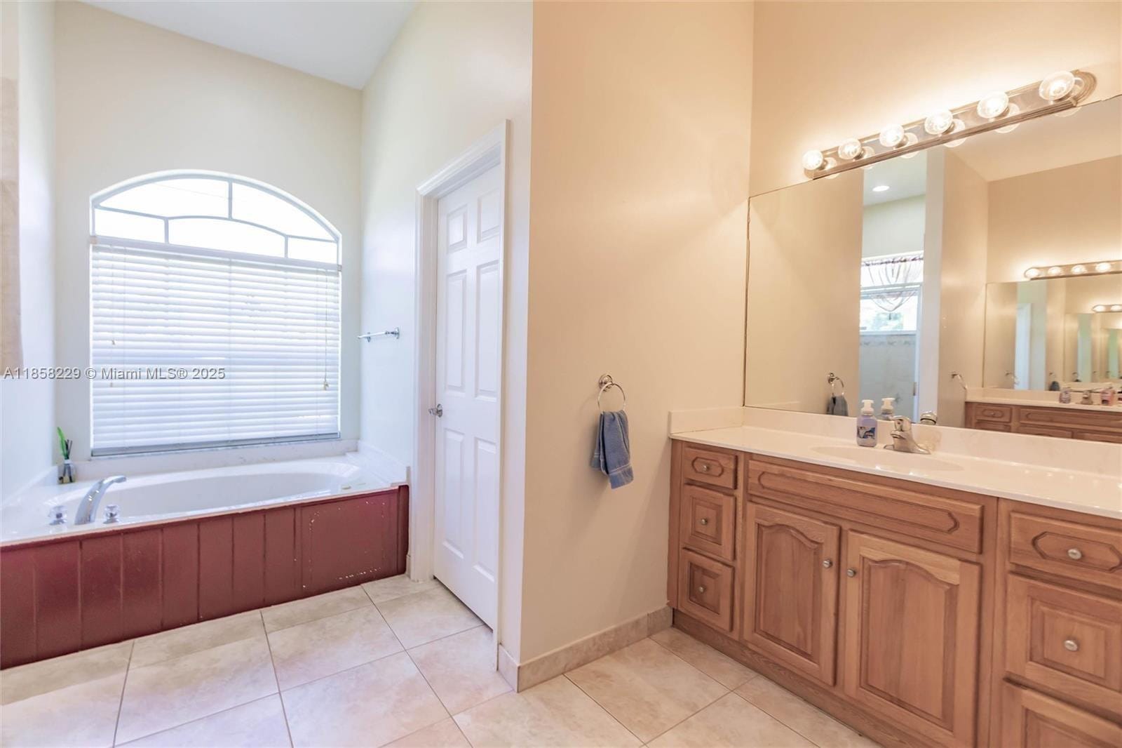 5407 Seagrape Drive, Fort Pierce, FL 34982 photo 14
