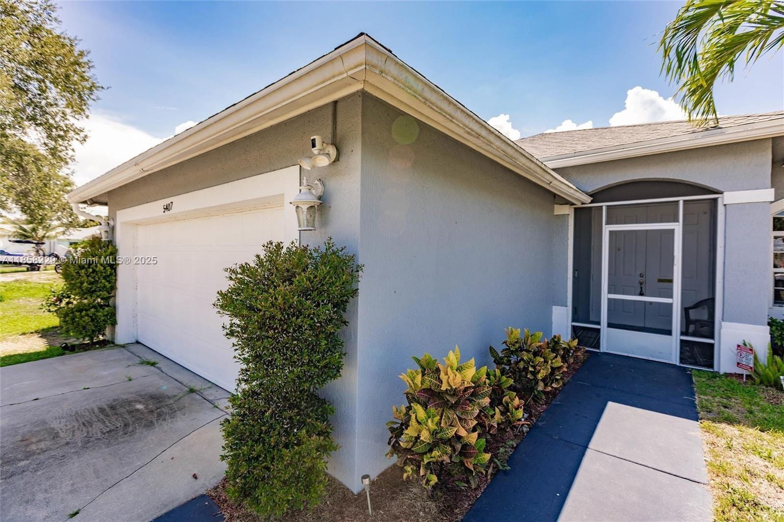 5407 Seagrape Drive — photo 3