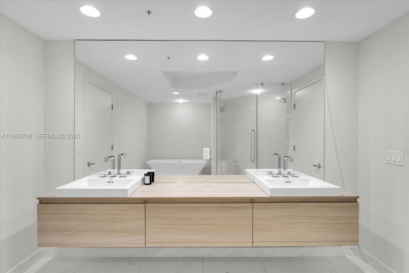 17301 Biscayne Boulevard 401 — photo 11