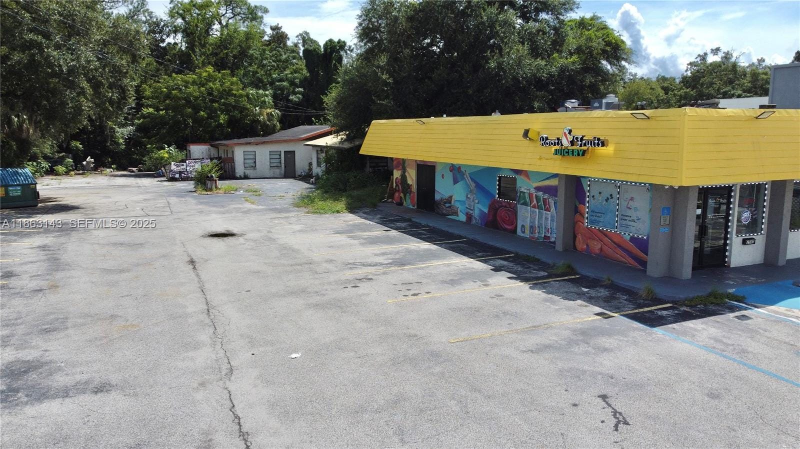 2944 W University W Boulevard — photo 3
