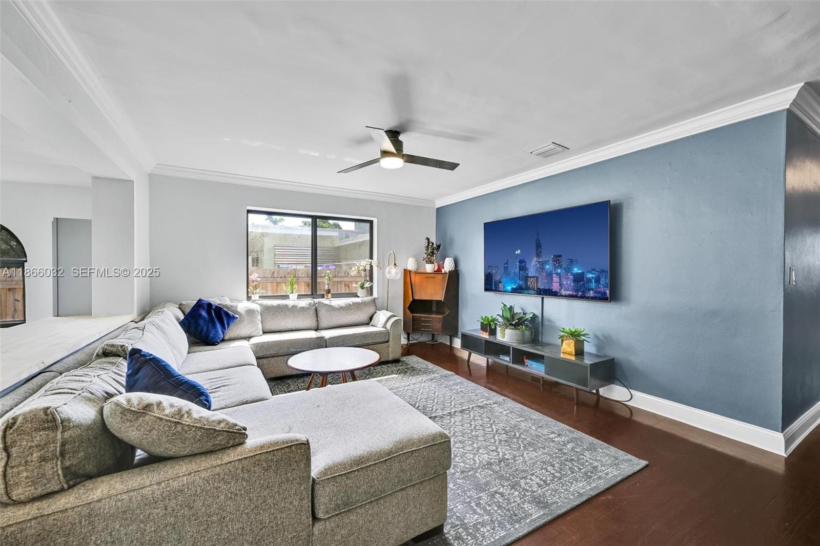 2630 Mckinley Street — photo 2
