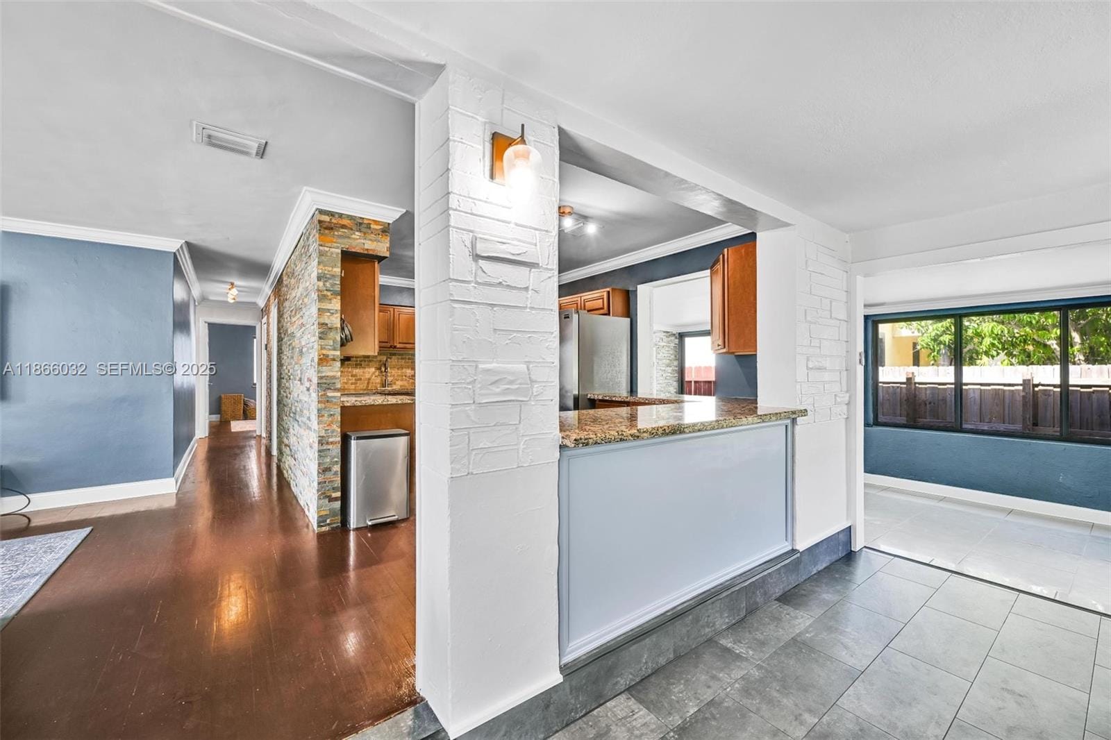 2630 Mckinley Street — photo 3