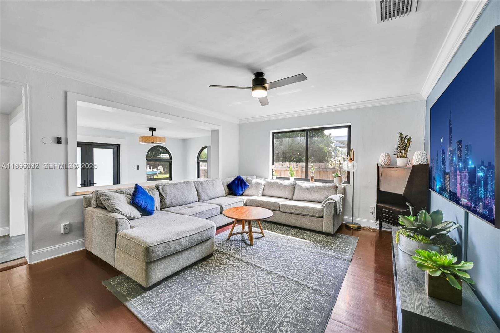 2630 Mckinley Street — photo 4