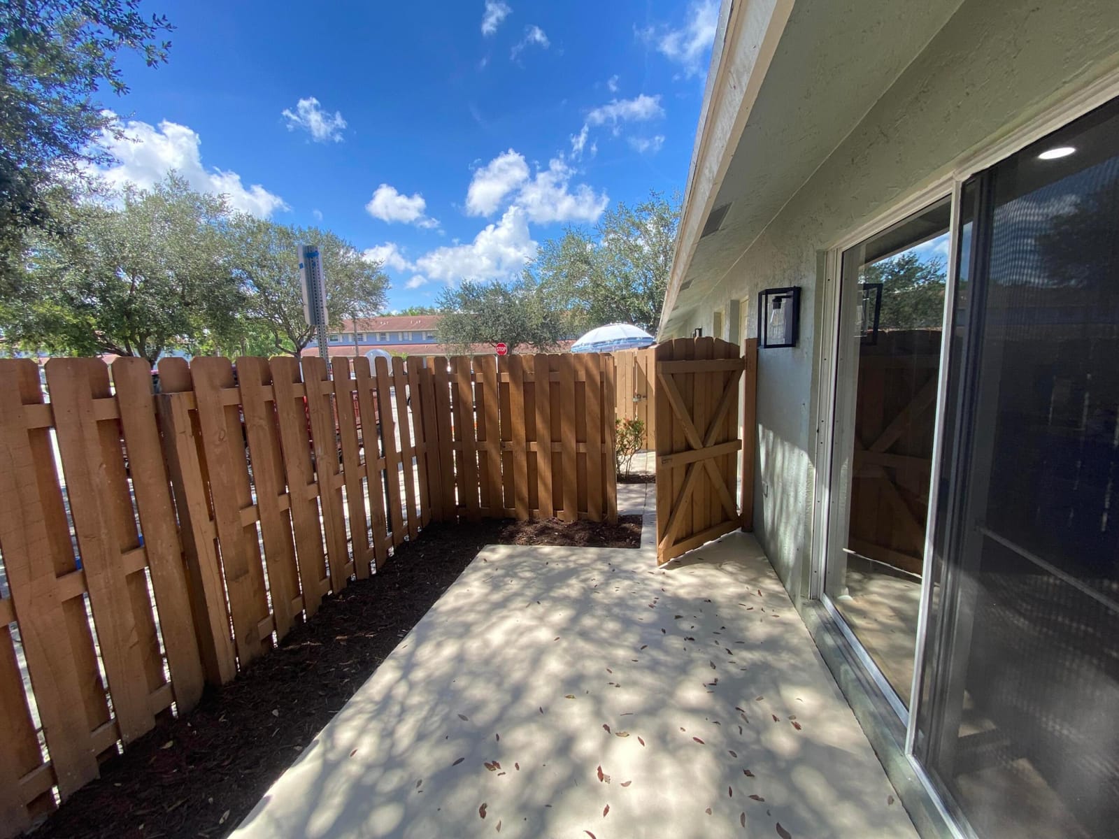 1500 Cypress Way E — photo 3