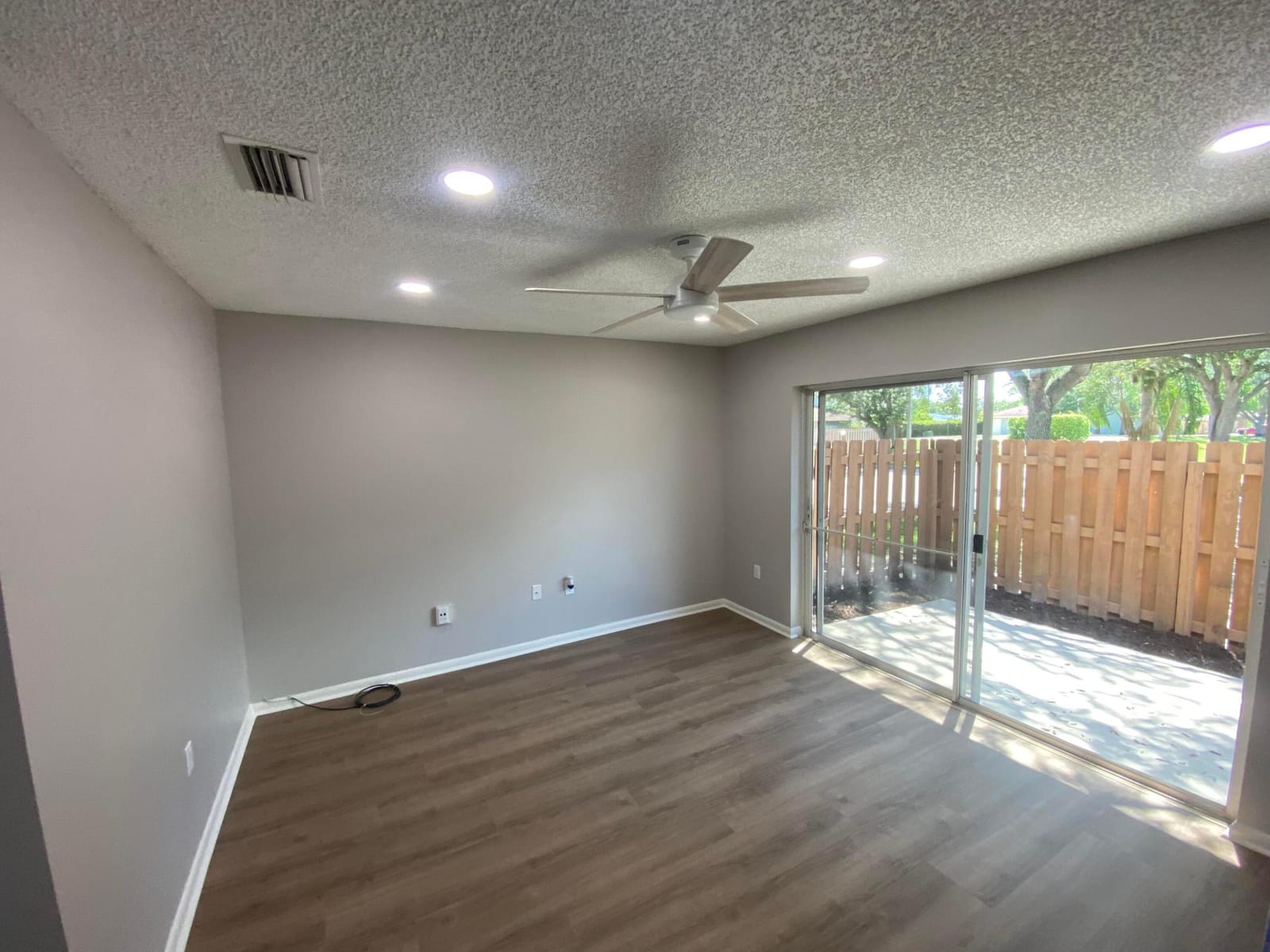 1500 Cypress Way E — photo 5