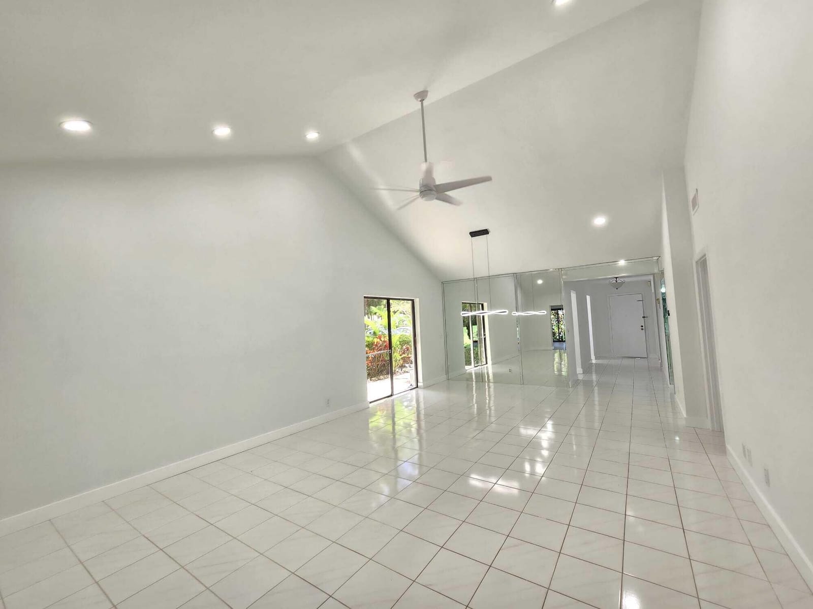 9207 Pecky Cypress Lane 9b — photo 6
