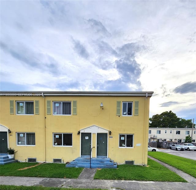 8454 NW 4th Avenue 8454, sold in Sunset Palm Villas Condo, Miami, FL