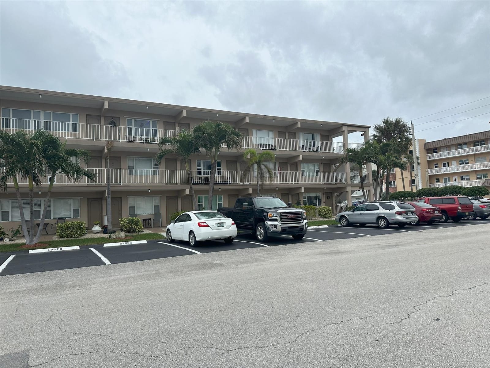 3200 NE 7th Court 208c, Pompano Beach, FL 33062