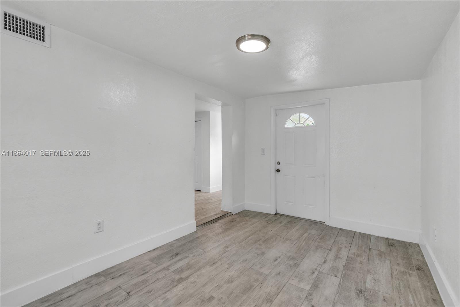 16200 NE 3rd Avenue, Miami, FL 33162 photo 21