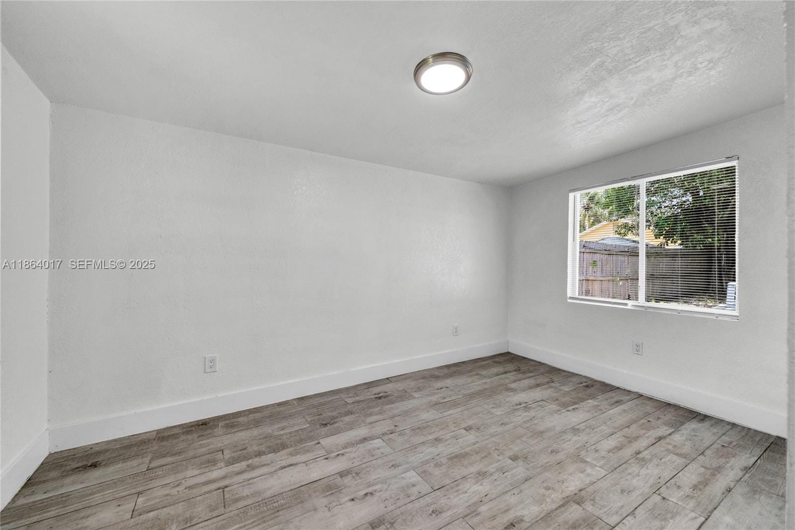 16200 NE 3rd Avenue, Miami, FL 33162 photo 22