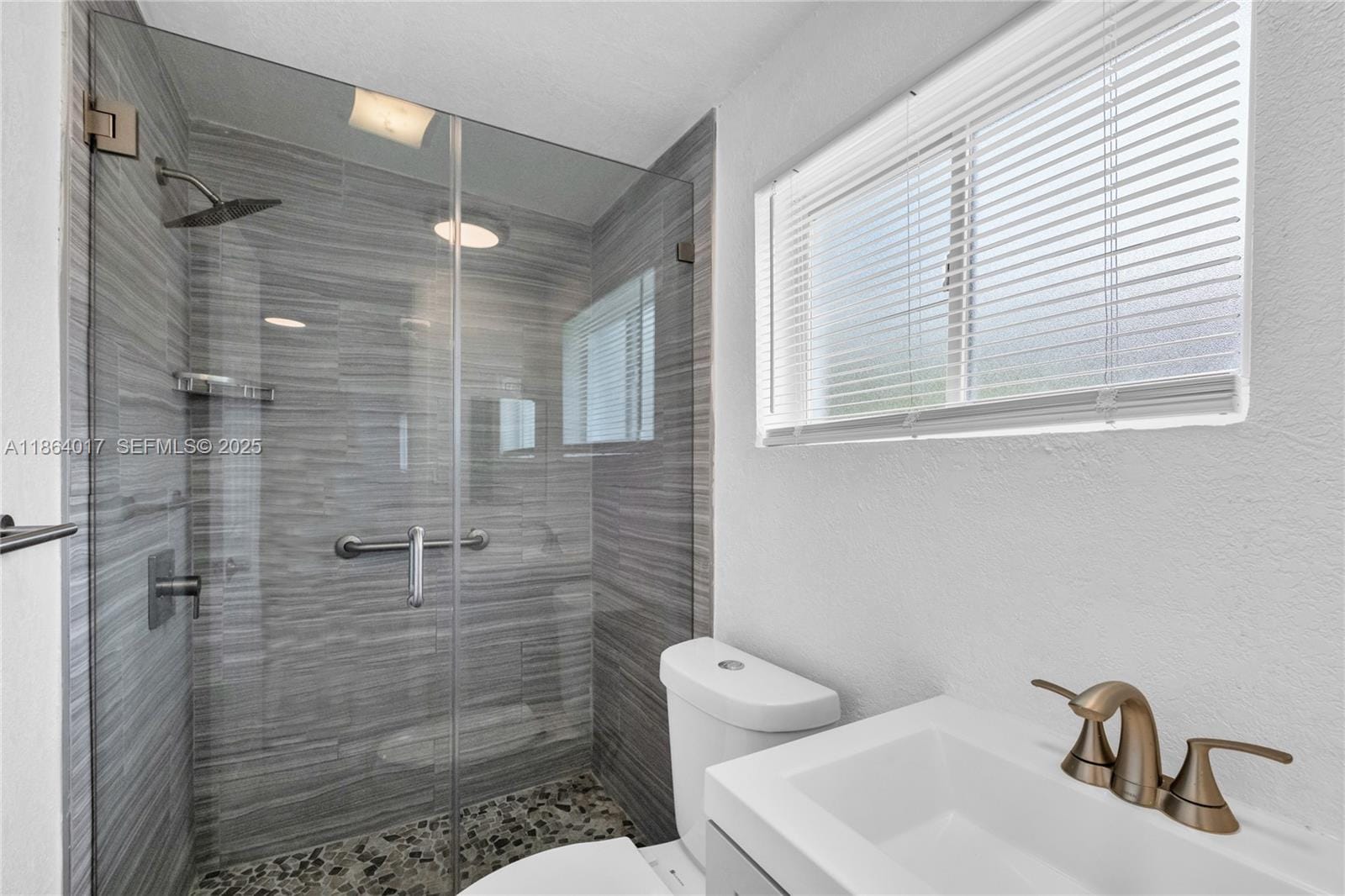 16200 NE 3rd Avenue, Miami, FL 33162 photo 27