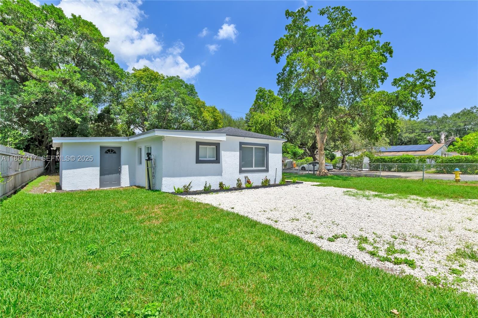 16200 NE 3rd Avenue, Miami, FL 33162 photo 5
