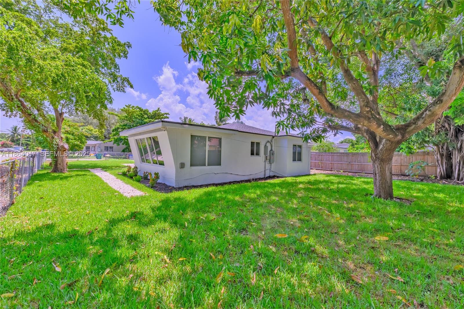 16200 NE 3rd Avenue, Miami, FL 33162 photo 8