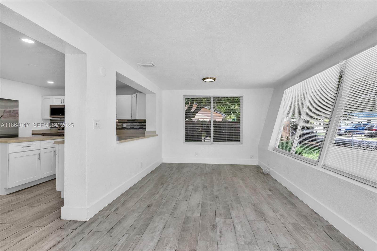 16200 NE 3rd Avenue, Miami, FL 33162 photo 9