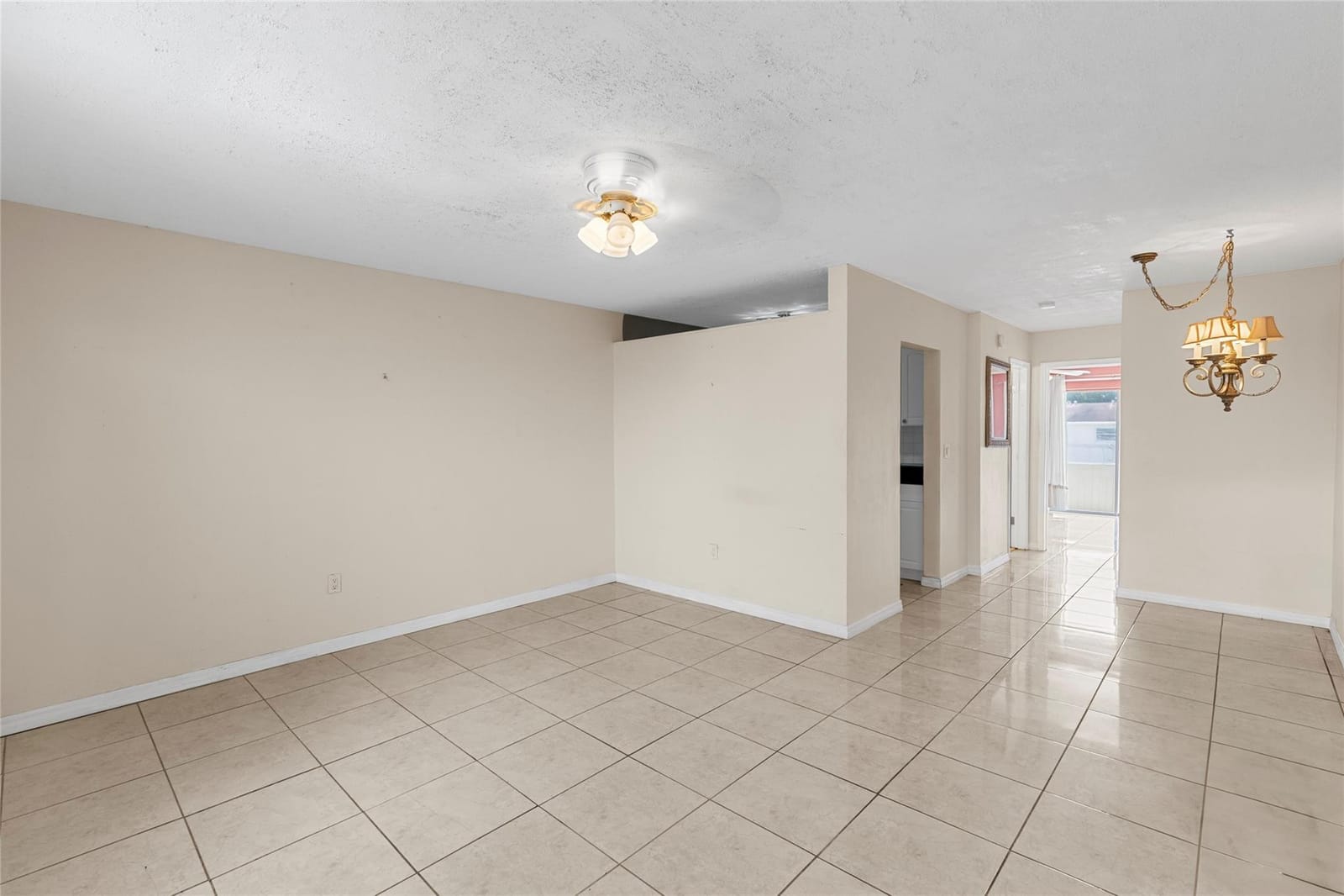 15600 NE 6th Avenue 25A — photo 2