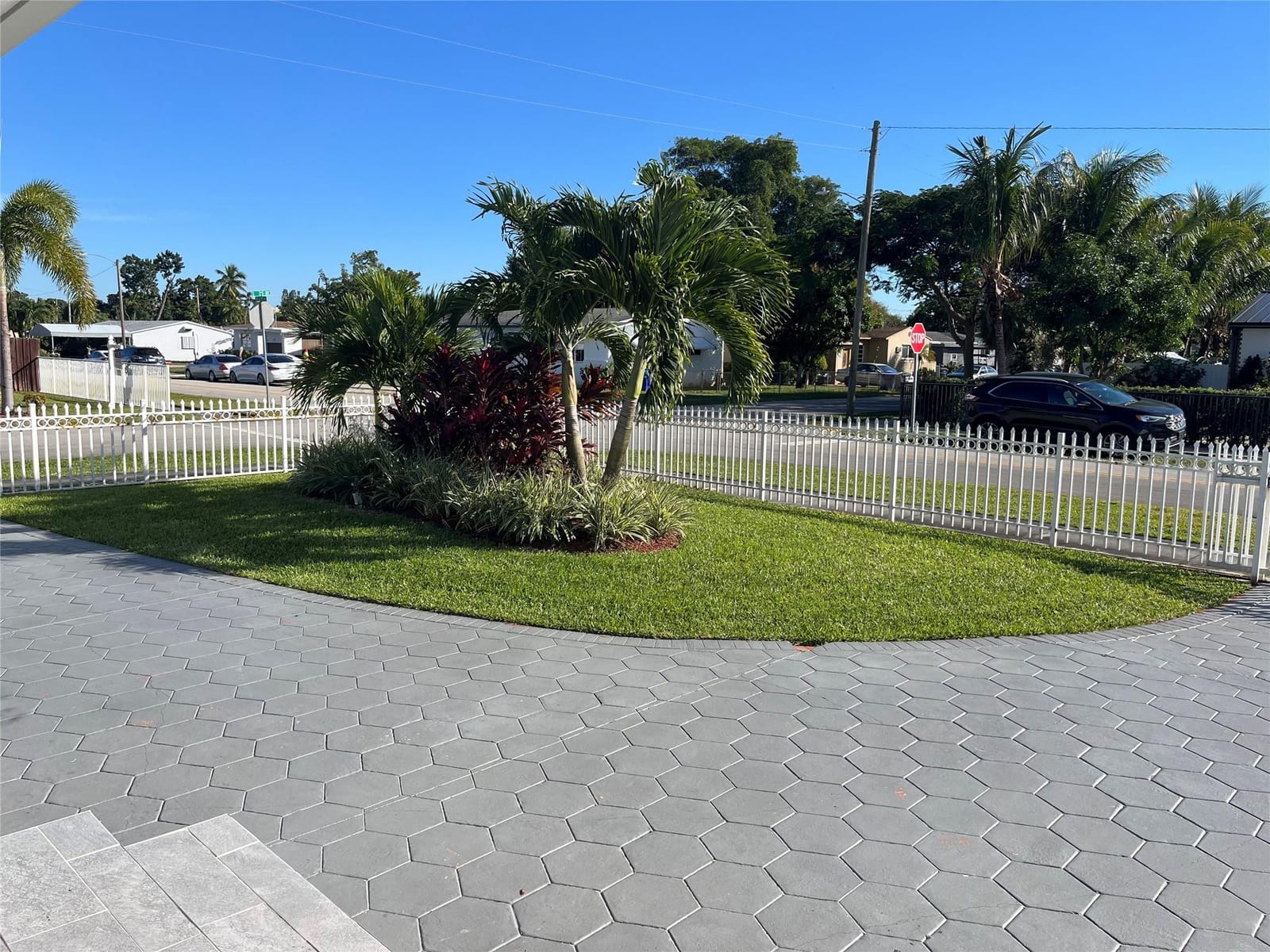 2503 Wiley Street — photo 3