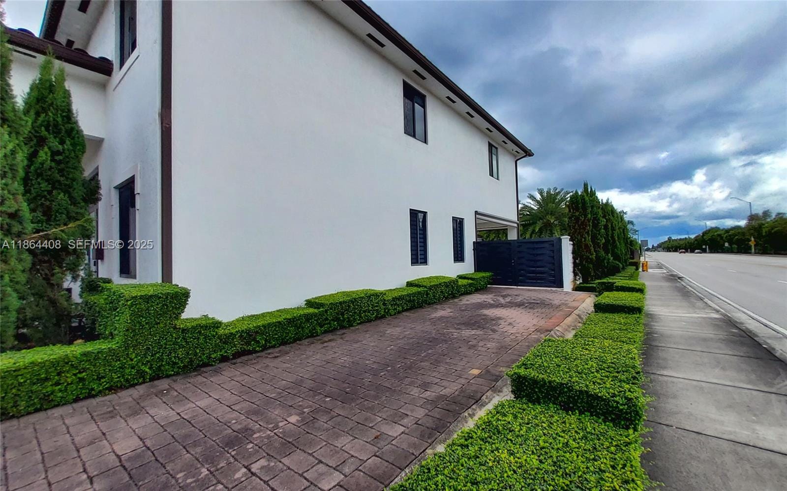 14680 SW 17th Street — photo 5