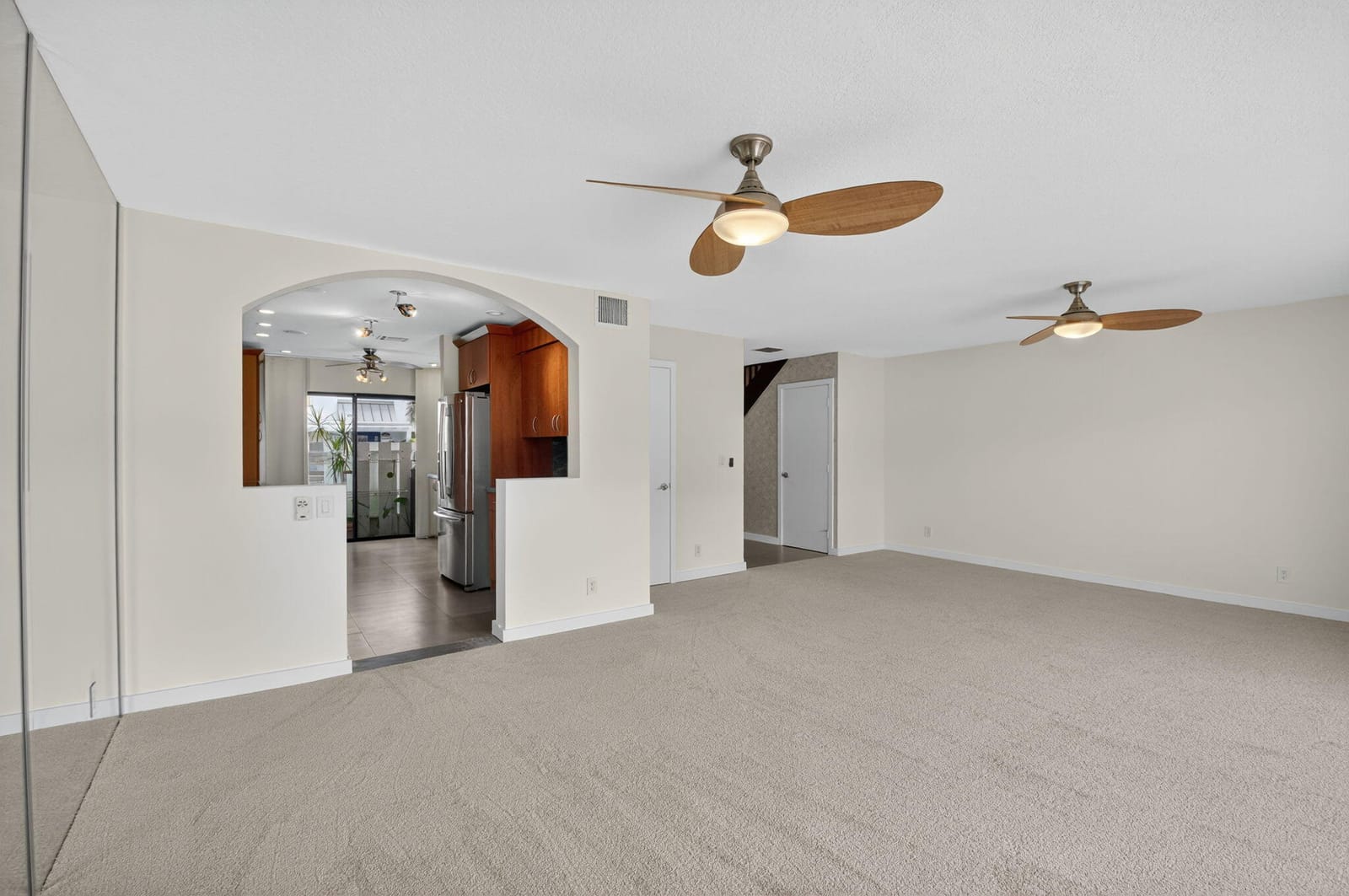718 NE 12th Terrace 4 — photo 12