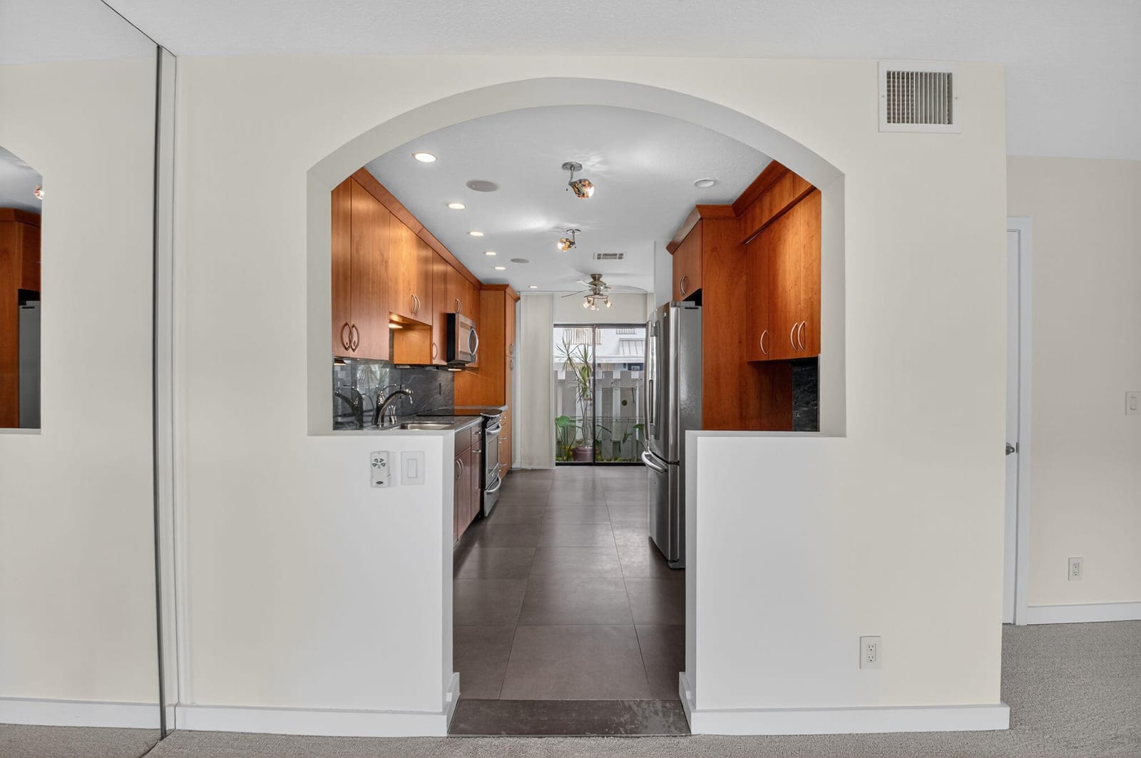 718 NE 12th Terrace 4, Boynton Beach, FL 33435 photo 13