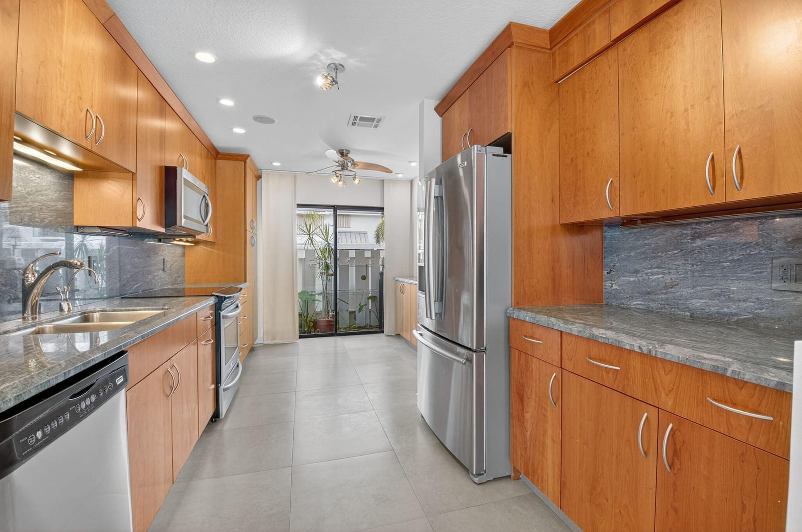 718 NE 12th Terrace 4, Boynton Beach, FL 33435 photo 14