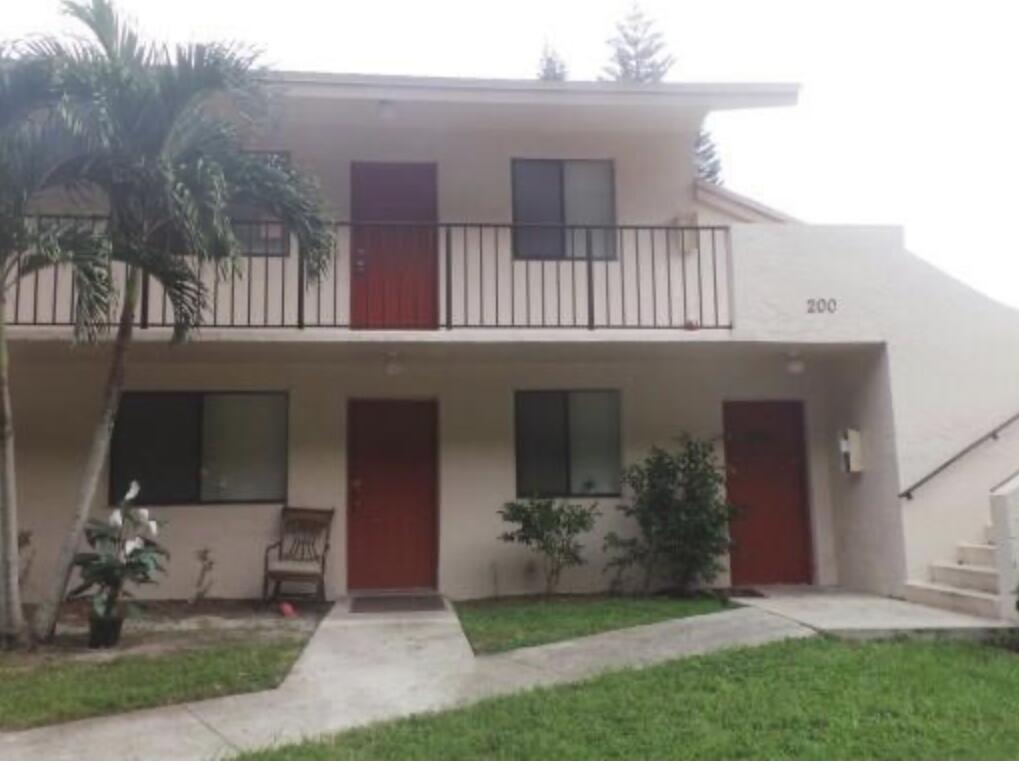 200 Nottingham Circle J, Greenacres, FL 33463, Greenacres