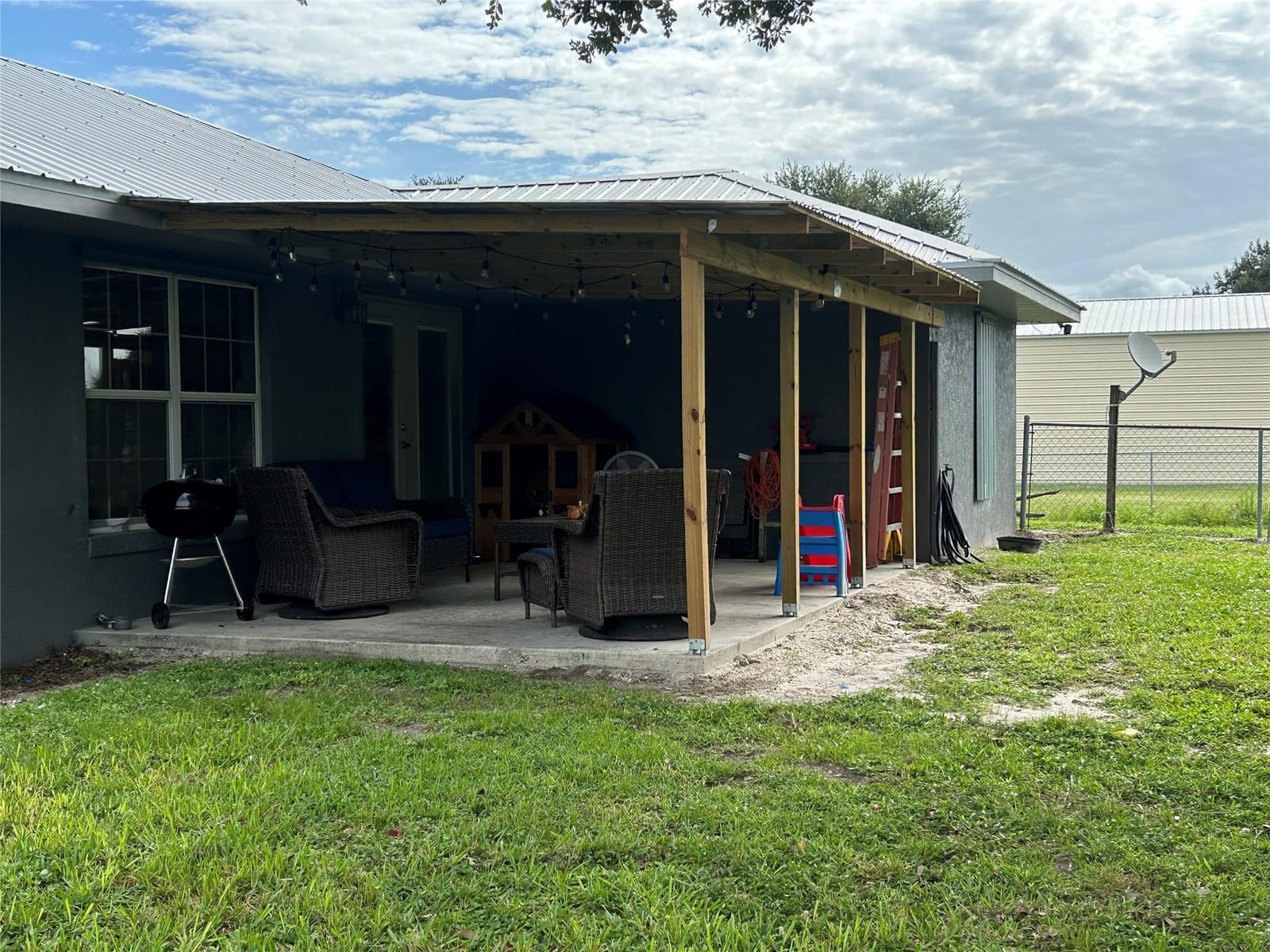 8450 SW 14th Lane — photo 11
