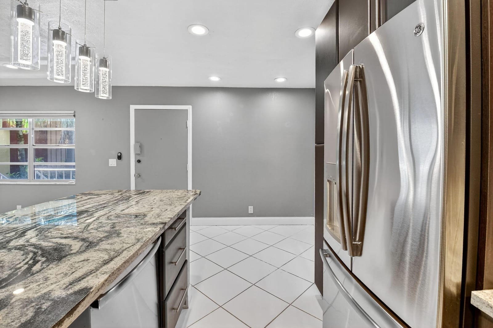 624 Flanders M — photo 11