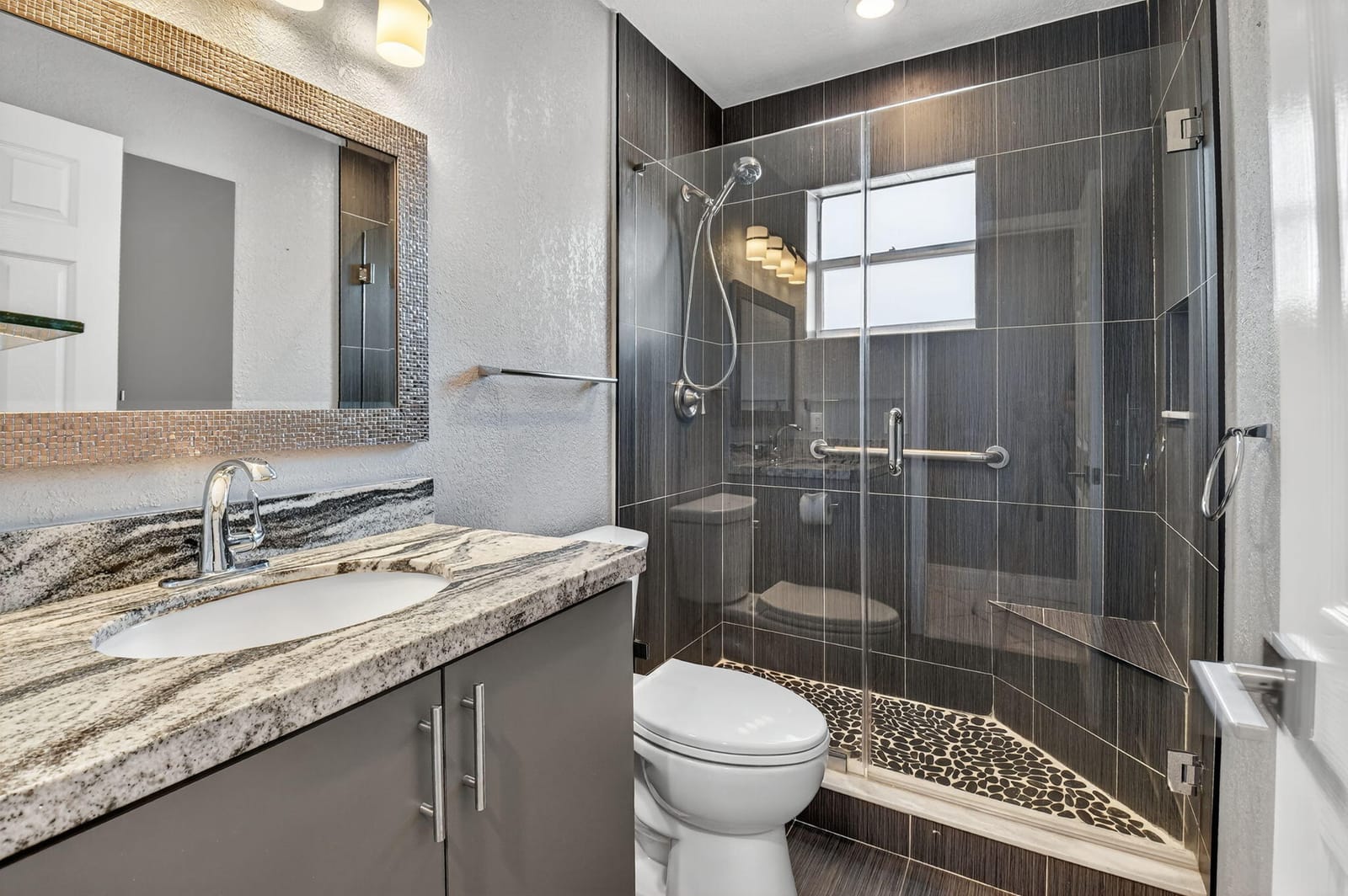 624 Flanders M, Delray Beach, FL 33484 photo 13