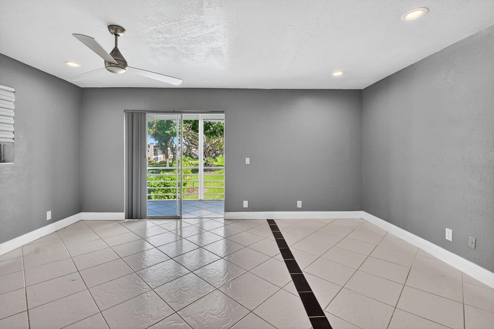 624 Flanders M, Delray Beach, FL 33484 photo 15
