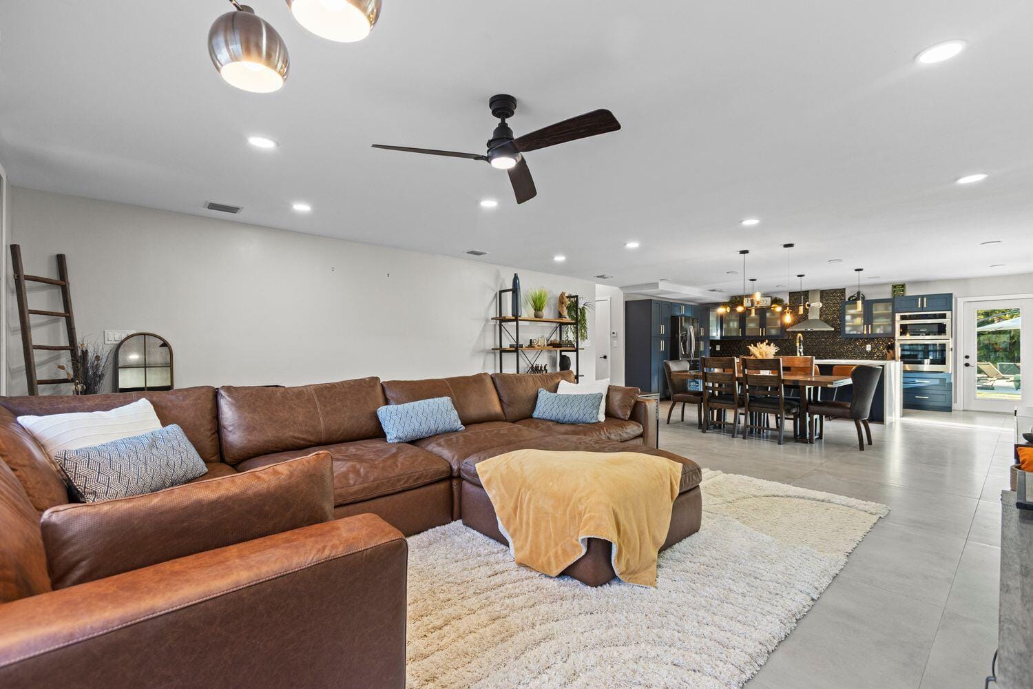 16570 Orange Boulevard — photo 3