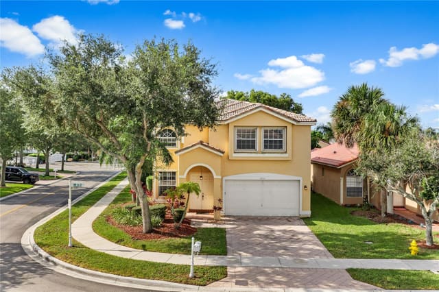12310 NW 54th Court, sold in Mayfair, Coral Springs, FL