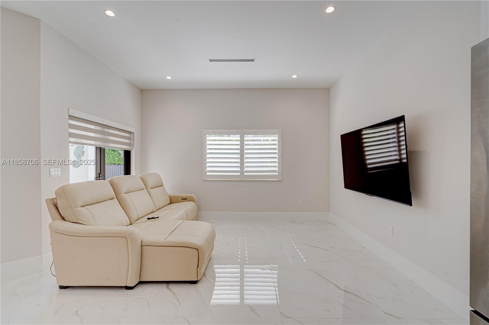 2521 SW 105th Avenue, Miami, FL 33165 photo 13