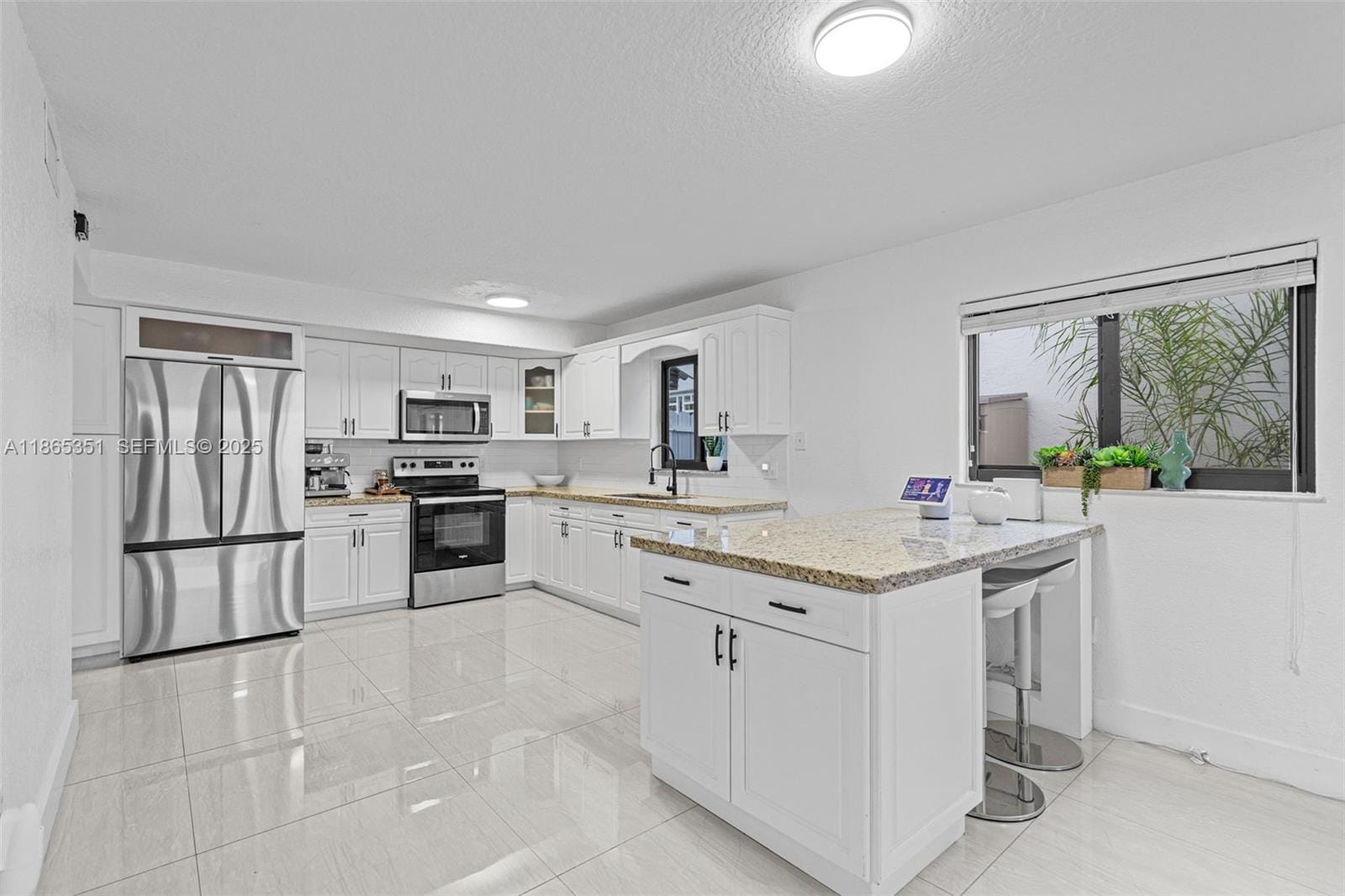 8705 NW 150th Terrace, Miami Lakes, FL 33018 photo 12