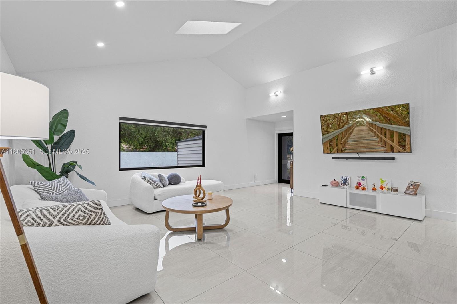 8705 NW 150th Terrace, Miami Lakes, FL 33018 photo 8