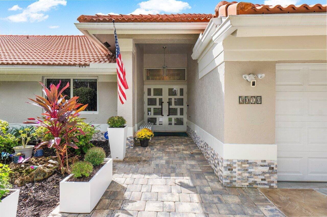3010 Salerno Way — photo 4